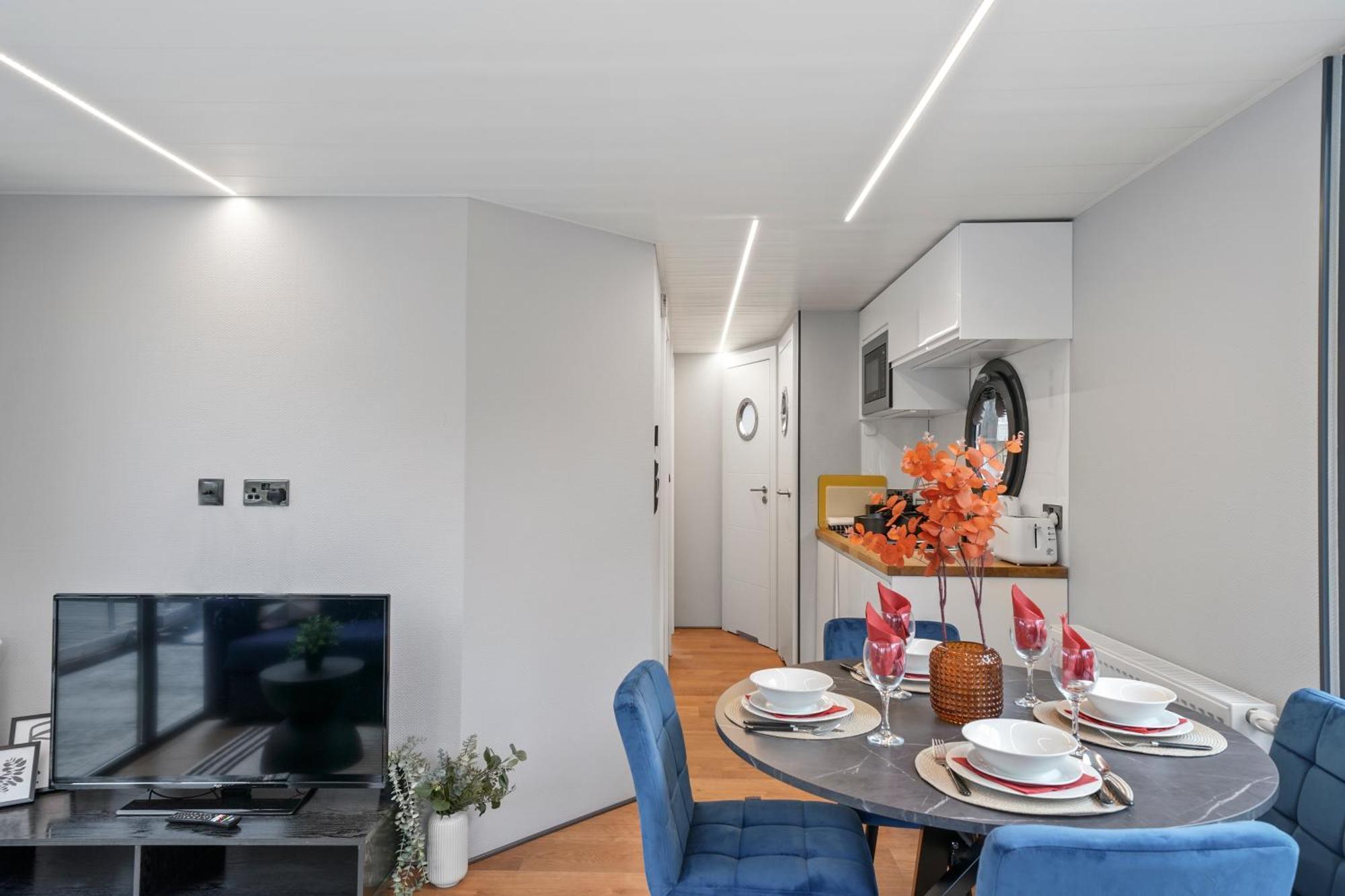 Unique Water Lodge In London - Sleeps 6 Extérieur photo