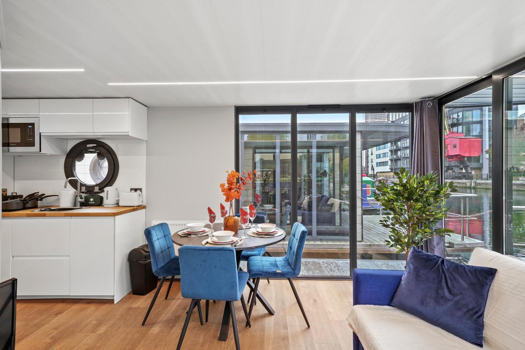 Unique Water Lodge In London - Sleeps 6 Extérieur photo